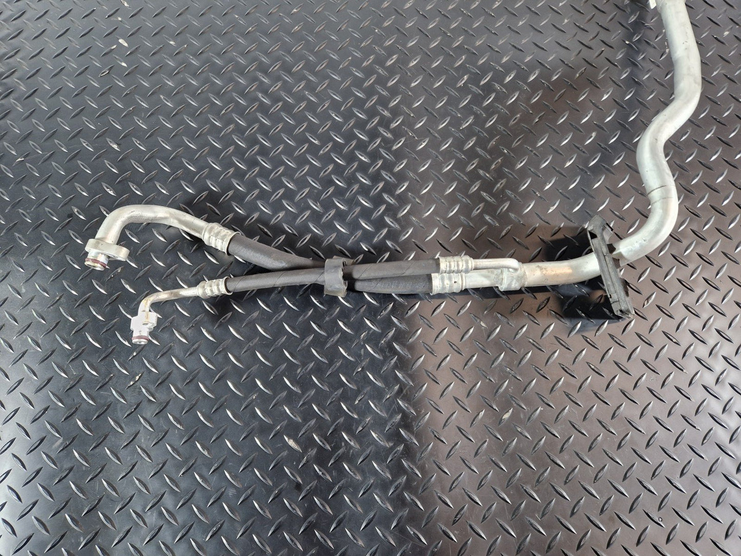 11-19 MERCEDES BENZ ML W166 A/C AIR CON CONDITIONING PIPE HOSE A1668300200