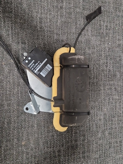 Volvo V70 MK3 Estate Genuine Left Tailgate Strut Motor