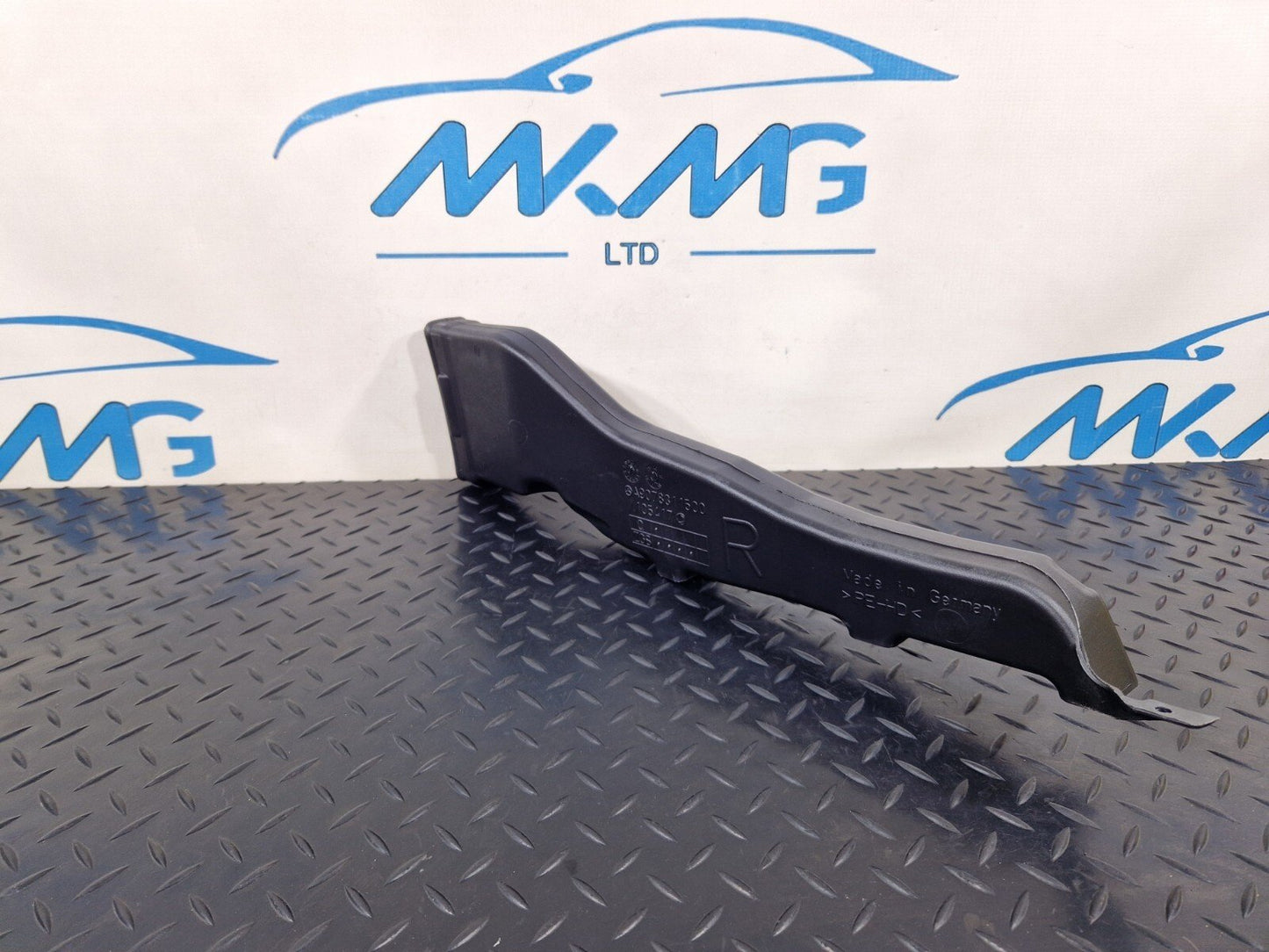 18-ON MERCEDES BENZ SPRINTER W907 W910 2.2 CDI AIR VENT DUCT A9078311500