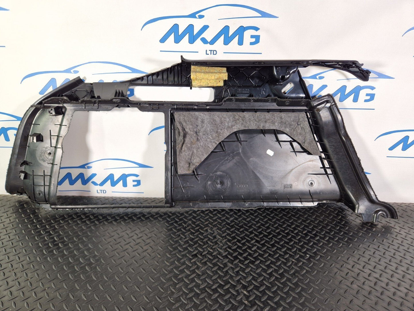 12-18 AUDI A6 C7 OEM REAR RIGHT O/S SIDE TRUNK TRIM COVER 4G9863880
