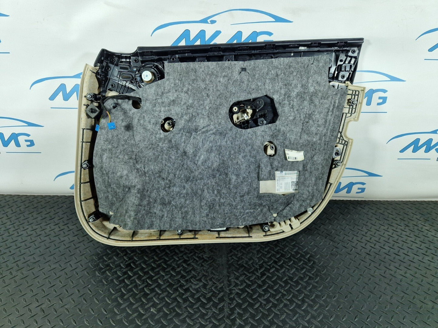 14-21 MERCEDES BENZ W205 FRONT LEFT PASSENGER OEM DOOR CARD PANEL A2228200202