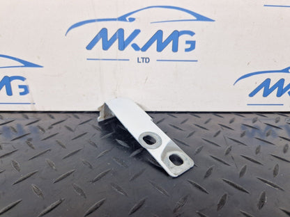 16-19 AUDI A4 B9 S-LINE GENUINE FRONT LEFT PASSENGER SIDE WING BRACKET 8W0821433