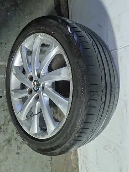 Alfa Romeo Giulietta MK3 17" Alloy Wheel with Tyre ~6mm 225/45/17 156093270
