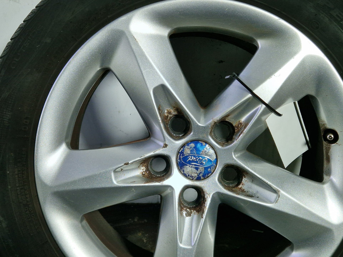 Ford Focus MK2 FL (C307) 16" Alloy Wheel with Tyre 205/55/16 ~6mm 8M5J-EA
