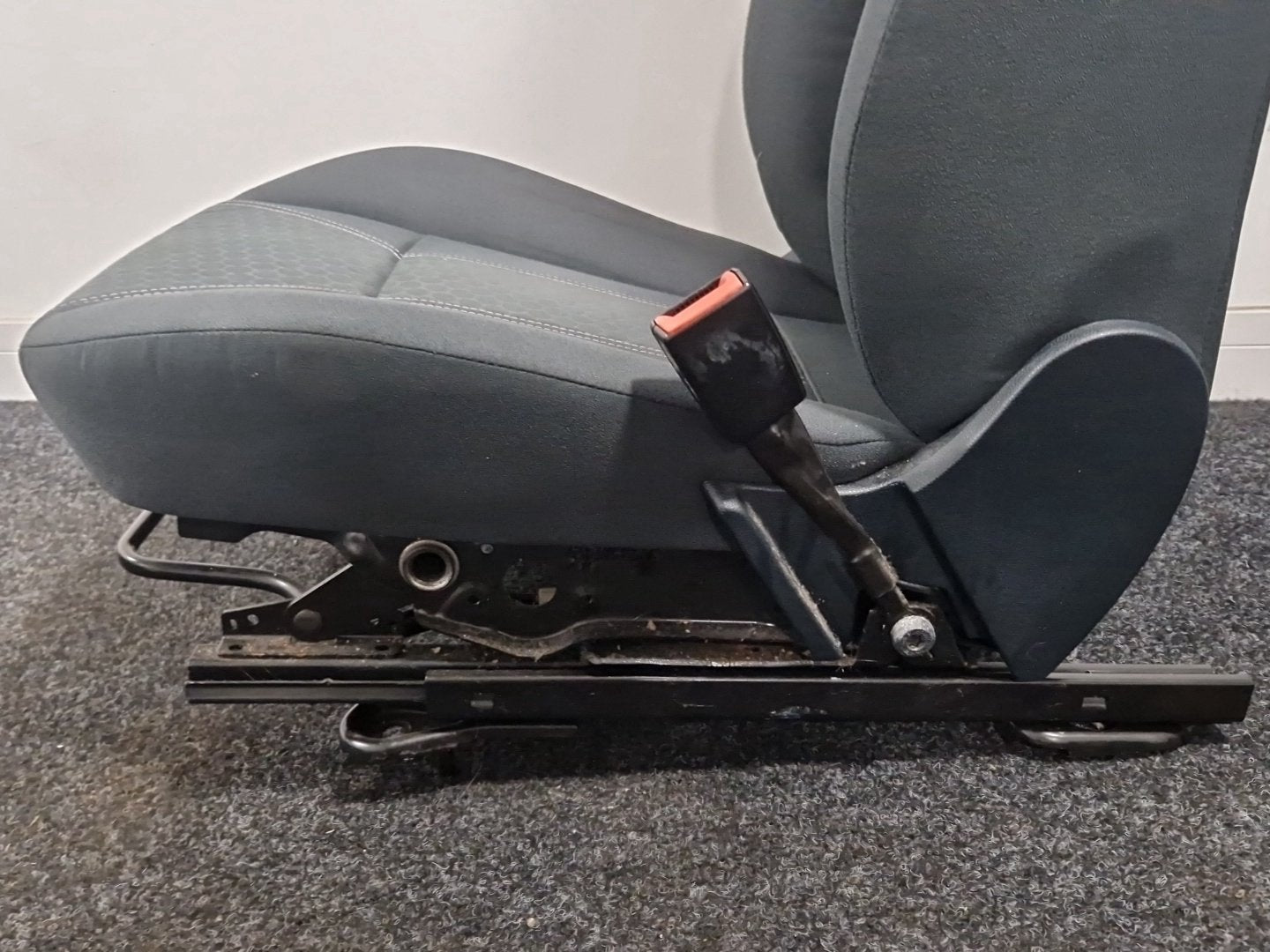 Ford Fiesta MK7 (B299) Hatchback Right Front Seat
