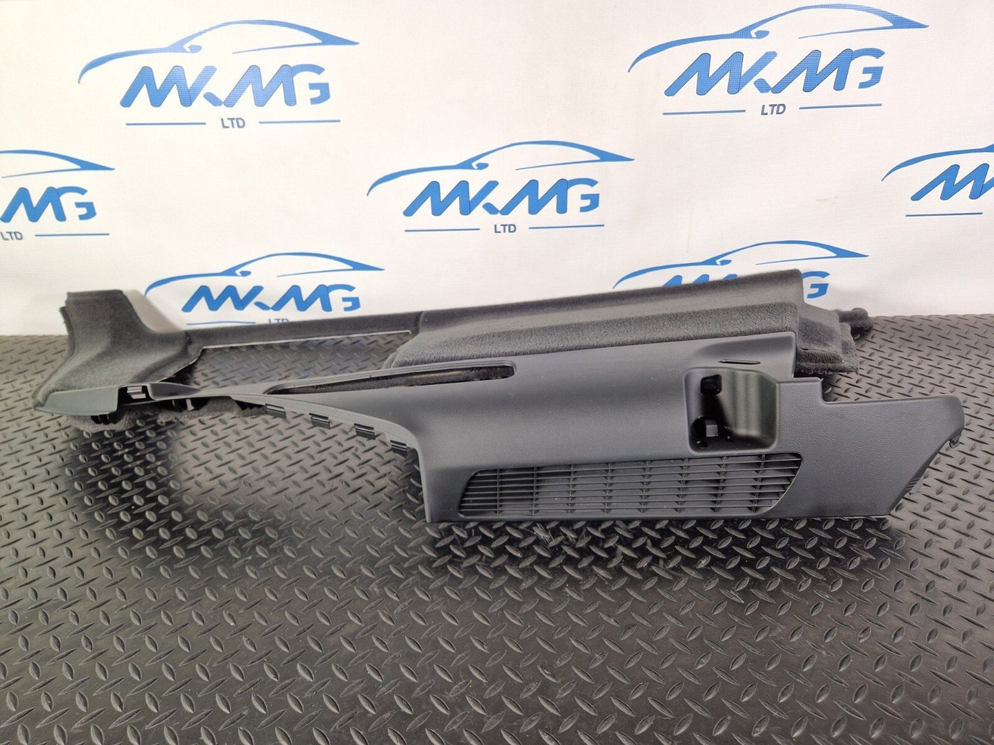 12-18 AUDI A6 C7 OEM REAR RIGHT O/S SIDE TRUNK TRIM COVER 4G9863880