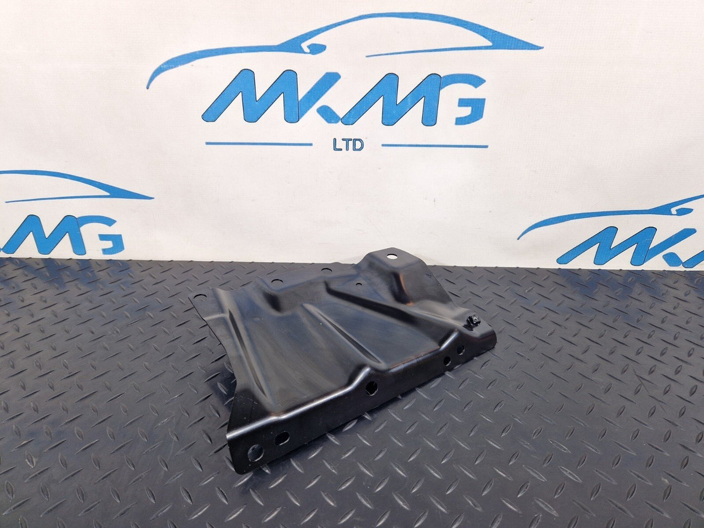 16-24 AUDI A5 F5 CONVERTIBLE GENUINE REAR SEAT BELT COVER 8W7857565