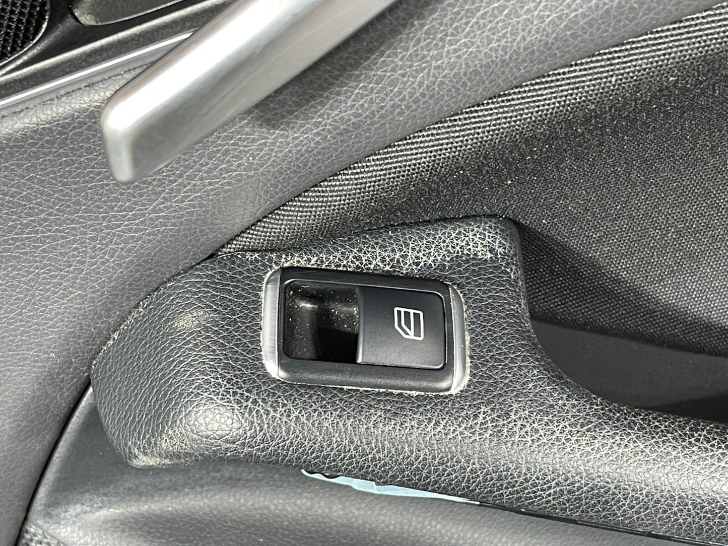 12-18 MERCEDES A-CLASS W176 REAR RIGHT SIDE DOOR PANEL CARD 3003517400