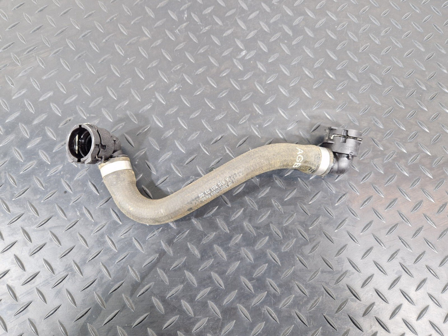 18-ON MERCEDES BENZ SPRINTER W907 W910 DIESEL FUEL LINE HOSE PIPE A9105010300