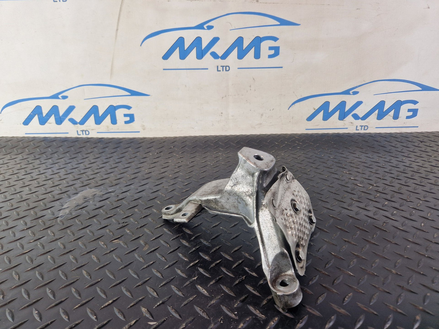 Audi A6 Allroad C7 3.0 Diesel CRTD Engine Mount 4G0199308AC