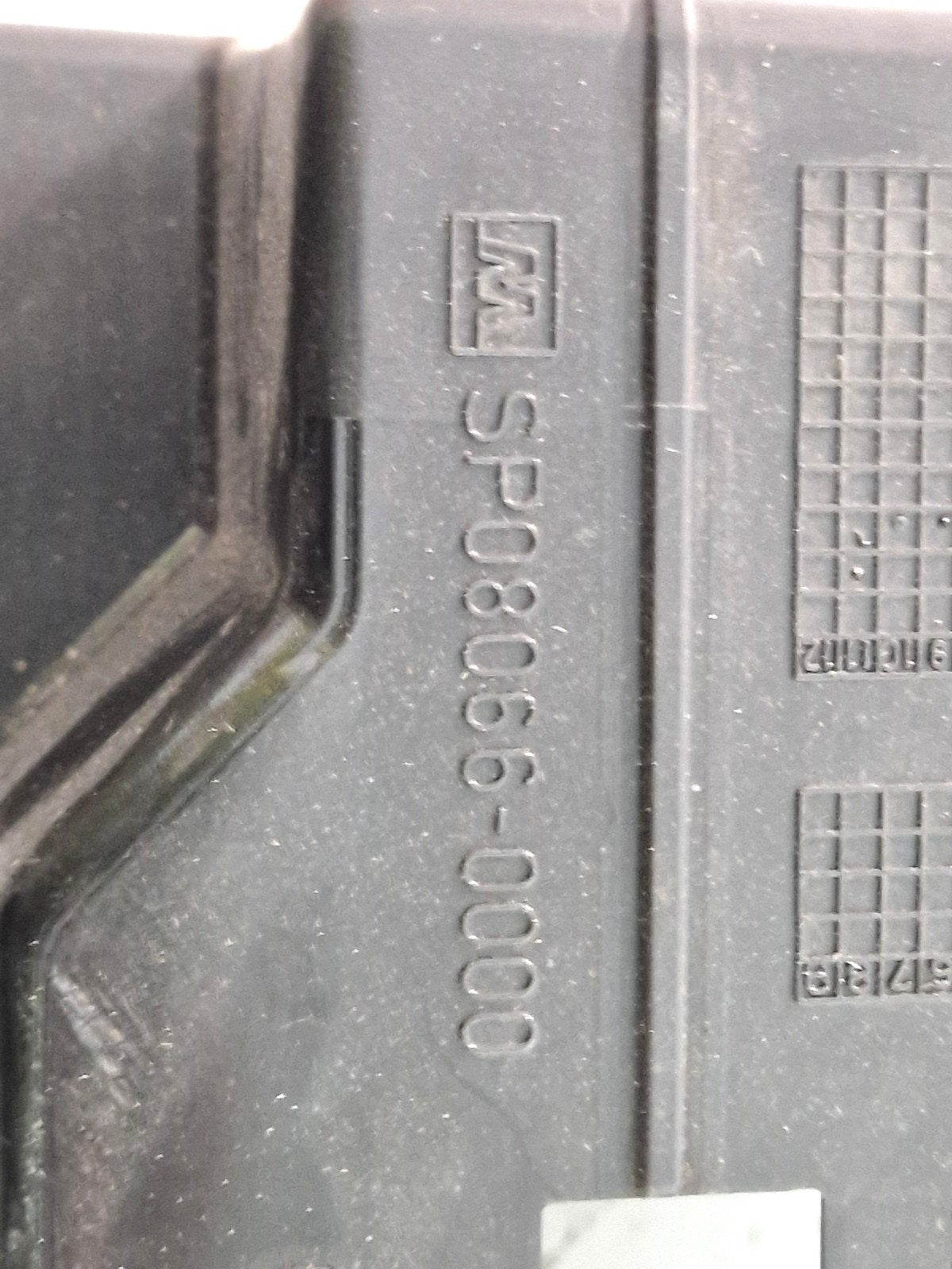 2019 MERCEDES OEM SPRINTER FRONT RIGHT AIR DUCT GUIDE  P/N A9108804600