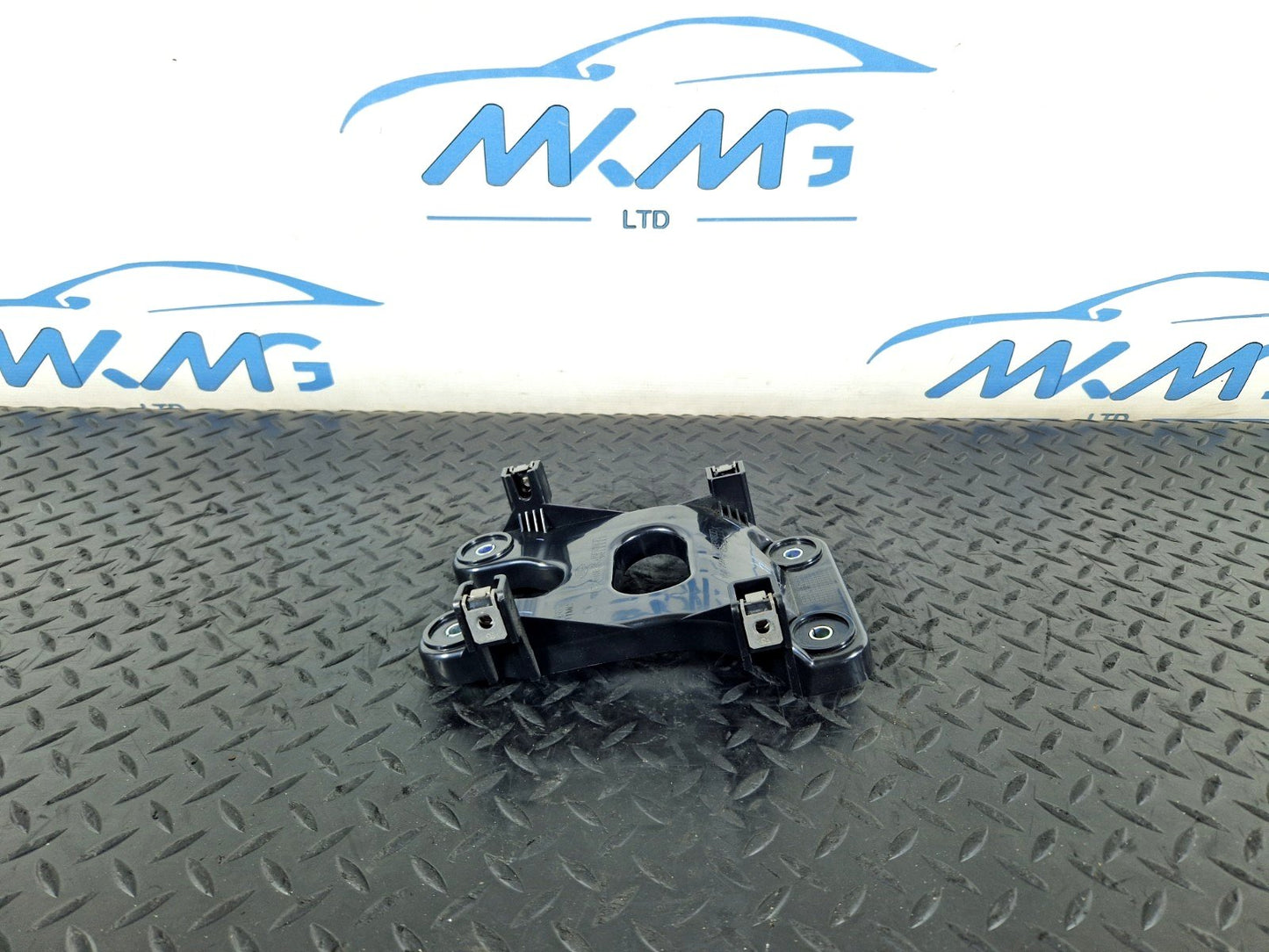 14-19 LAND ROVER L550 DISCOVERY SPORT CENTRE CONSOLE MOUNT BRACKET FK72048B38A
