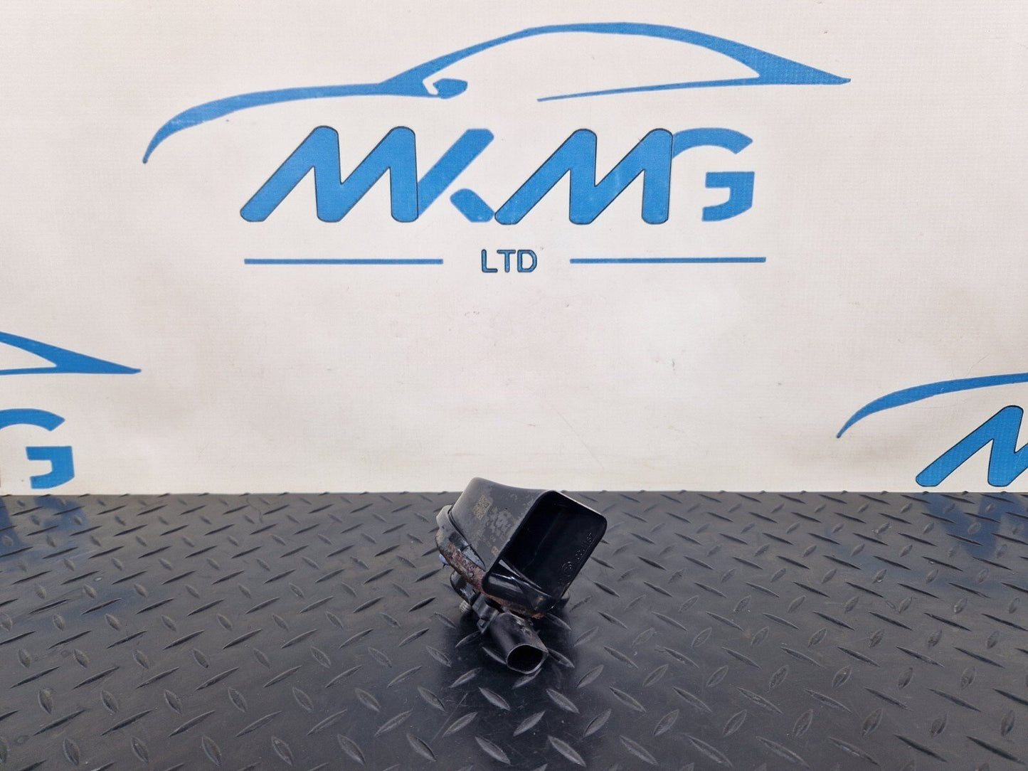12-18 AUDI A6 C7 GENUINE HIGH TONE HORN 4G0951223