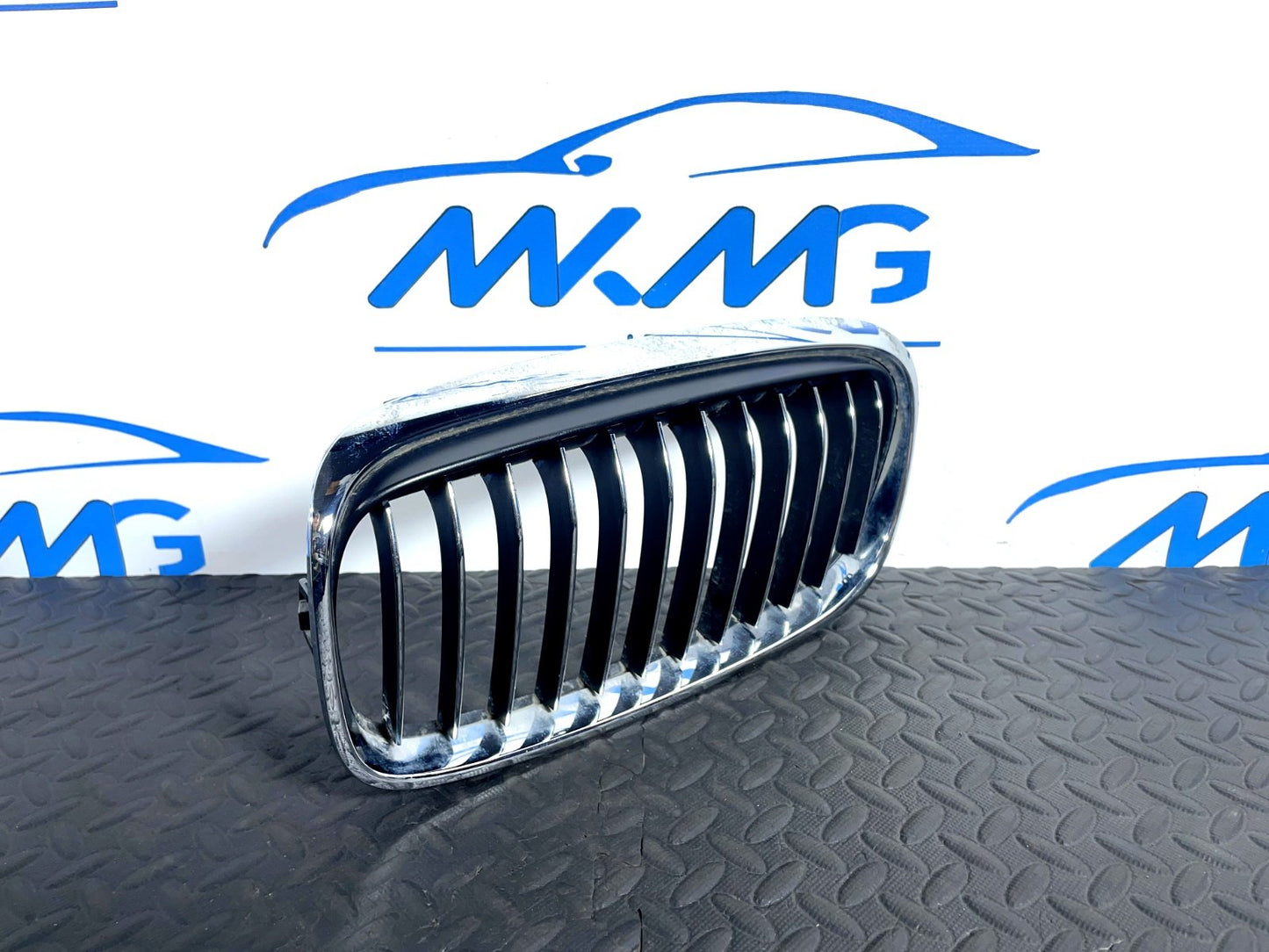 16-22 BMW X1 F48 FRONT LEFT PASSENGER SIDE BUMPER KIDNEY LUXURY GRILL 7379609