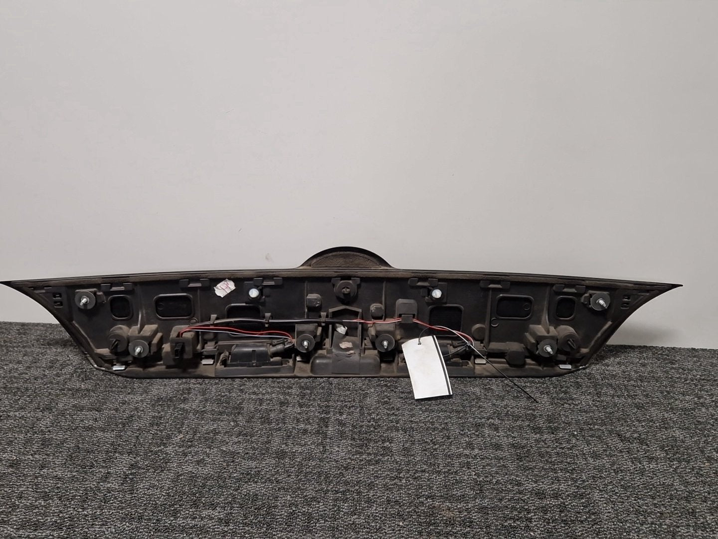 Vauxhall Meriva MK2 (B) (4470) MPV Genuine Boot Tailgate Release Switch Strip
