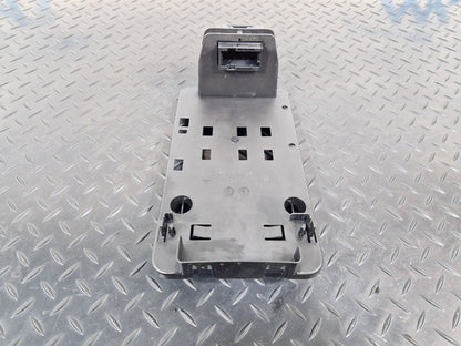 14-23 MERCEDES BENZ VITO W447 GENUINE CAN BUS HUB HOLDER A4475452040