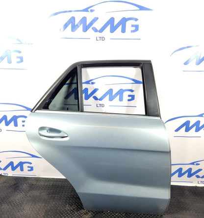 11-19 MERCEDES BENZ ML W166 GENUINE REAR RIGHT O/S/R COMPLETE DOOR IN SILVER 988