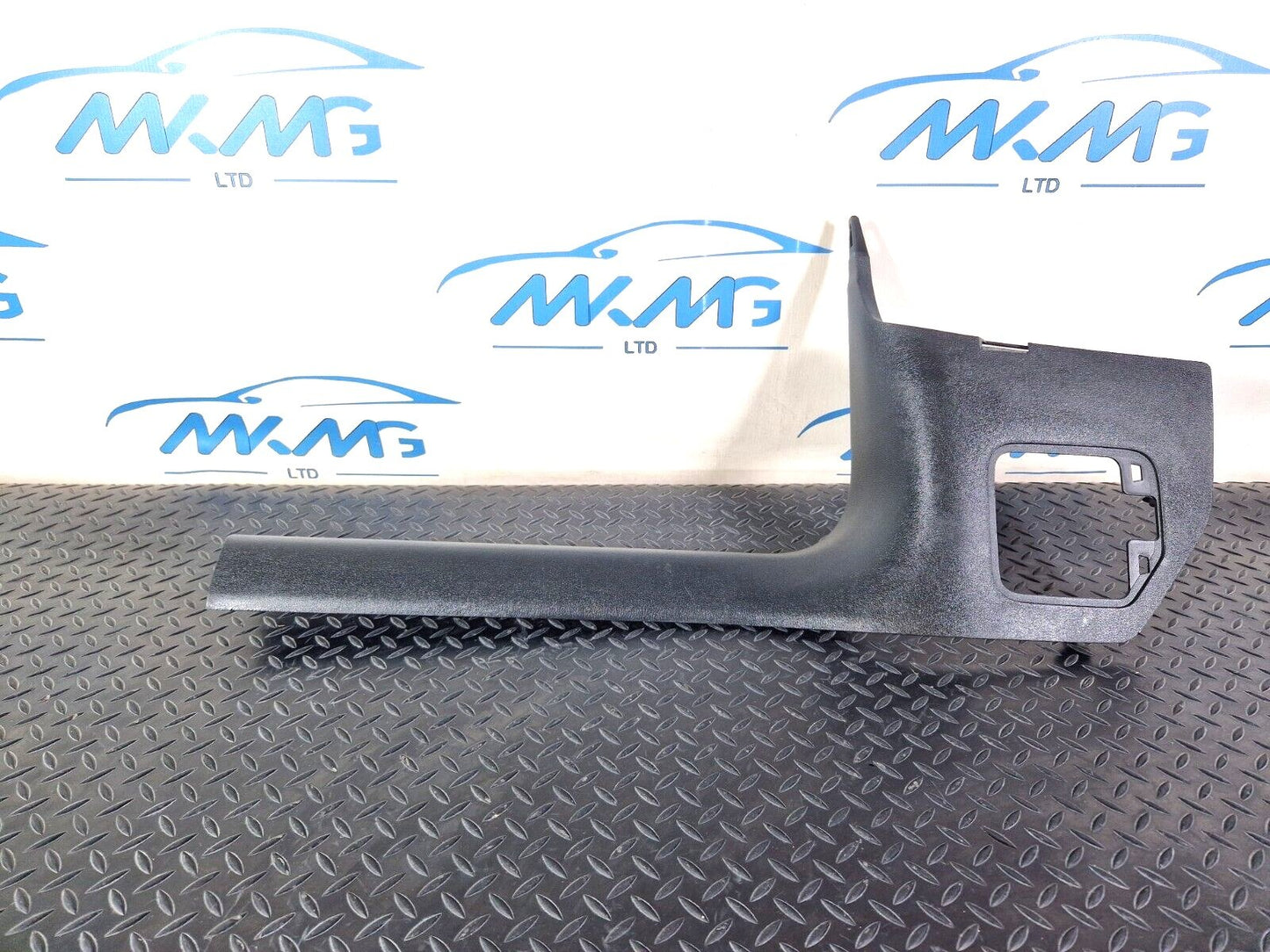 16-19 AUDI A4 B9 FRONT LEFT SIDE KICK PANEL SKIRT TRIM COVER 8W2867271A
