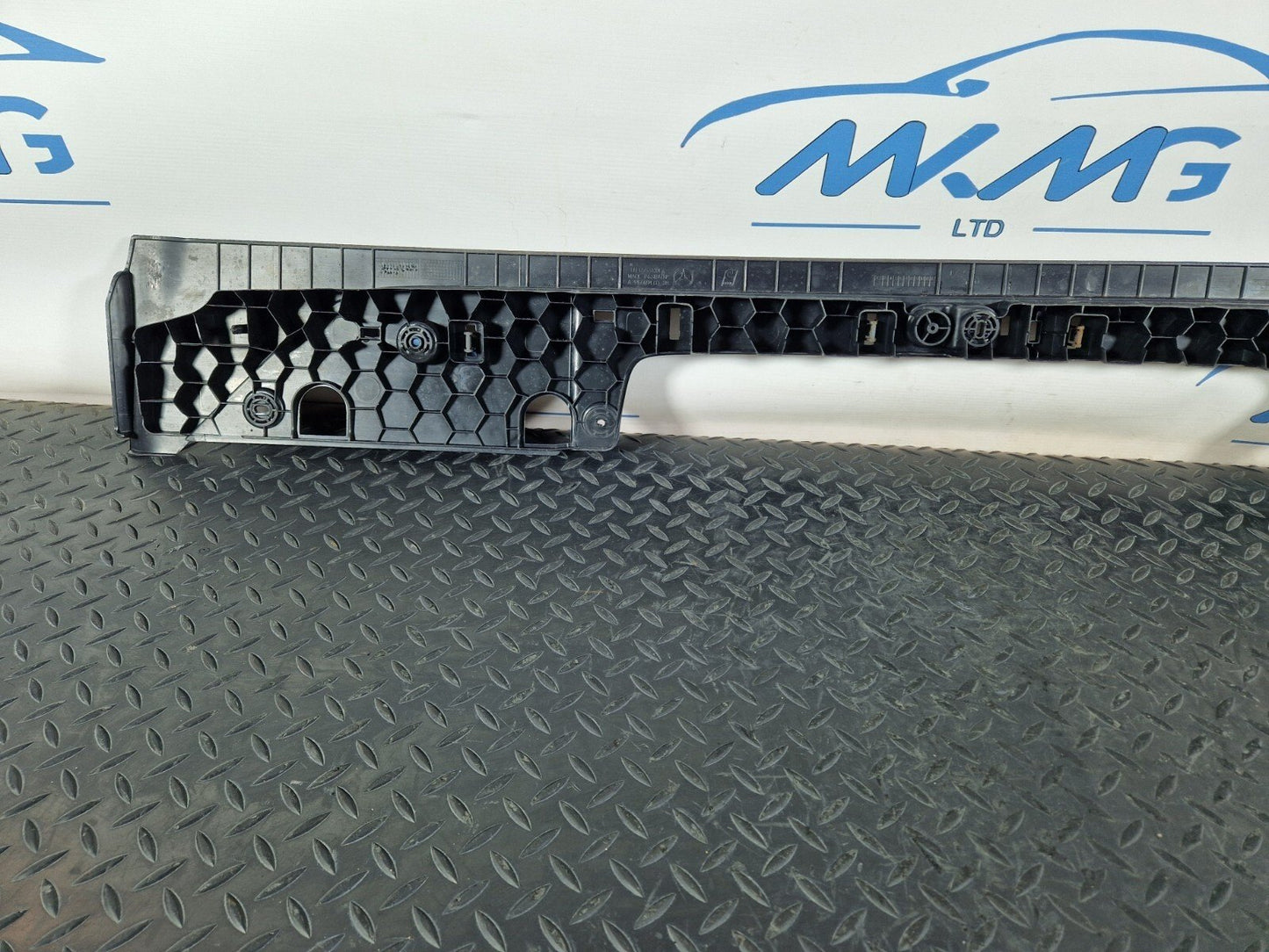 14-23 MERCEDES BENZ VITO W447 OEM BOOT STEP PANEL A4476940328
