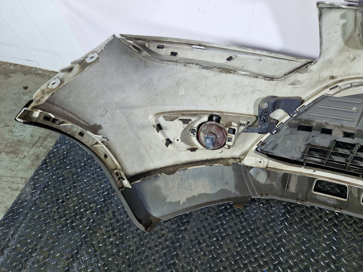 Ford Kuga Complete Front Bumper in Moondust Silver