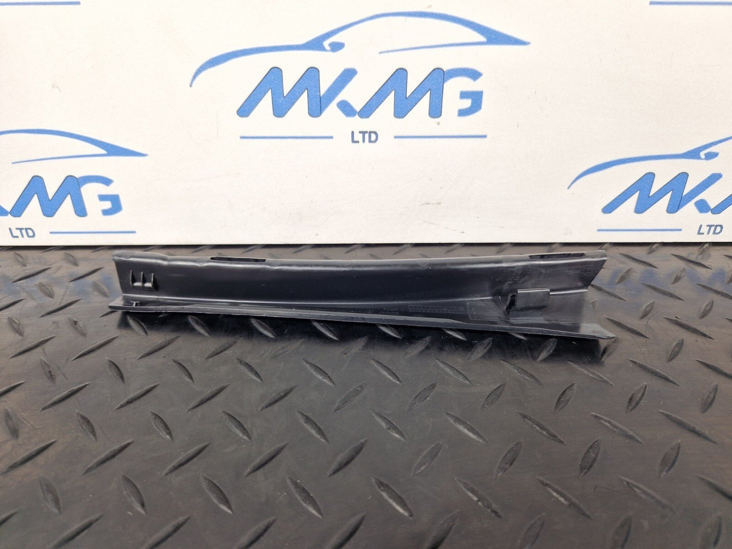 AUDI Unknown Part Type 8W0035225