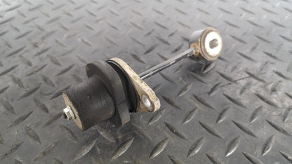 16-19 AUDI A4 B9 S-LINE GENUINE 2.0TDI LEFT SIDE ENGINE MOUNT BEARING 4M0199869