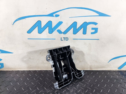 19-ON MERCEDES BENZ B CLASS W247 CENTRE CONSOLE BRACKET MOUNT A2476830400