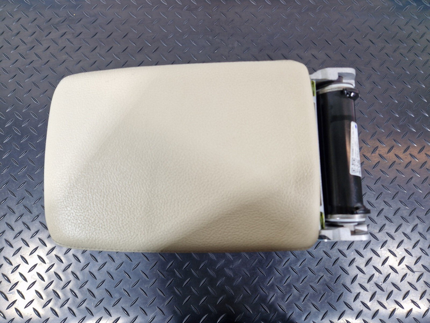 16-24 AUDI A5 F5 COUPE FRONT CENTRE CONSOLE BEIGE LEATHER ARM REST 8W0864283A