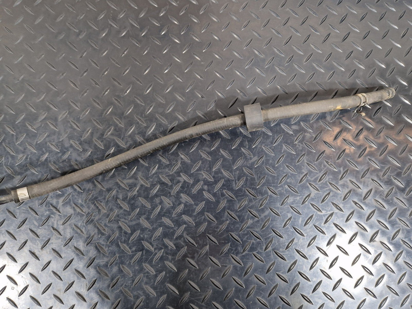 14-21 MERCEDES BENZ C300h W205 WINDOW WASHER HOSE PIPE A2058308004