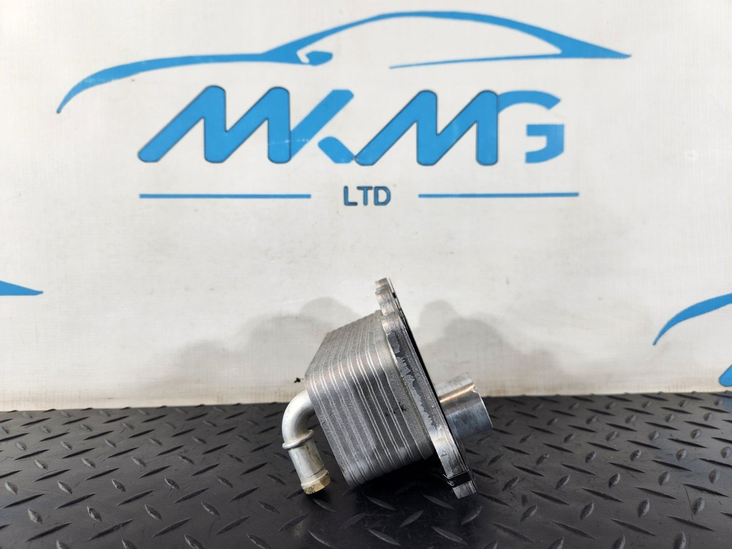 19-ON RANGE ROVER EVOQUE L551 2.0 DIESEL OIL COOLER M4D3-6A642-BB