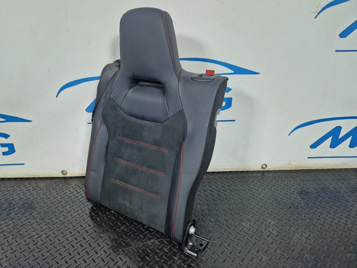 18-ON MERCEDES A CLASS W177 V177 AMG REAR LEFT N/S HALF LEATHER BACKREST SEAT