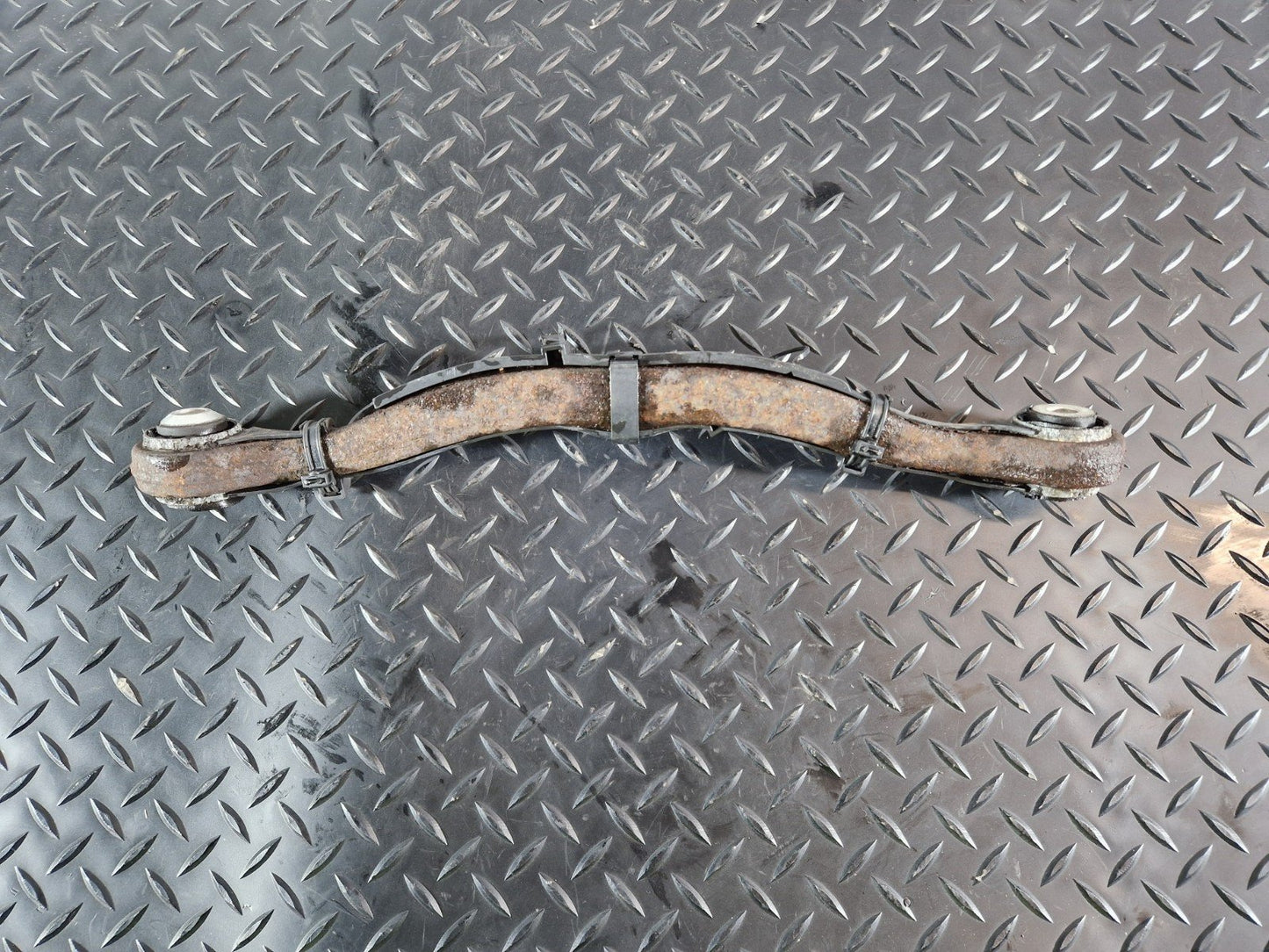 11-19 MERCEDES BENZ ML W166 GENUINE REAR LEFT N/S CONTROL ARM A1664230723