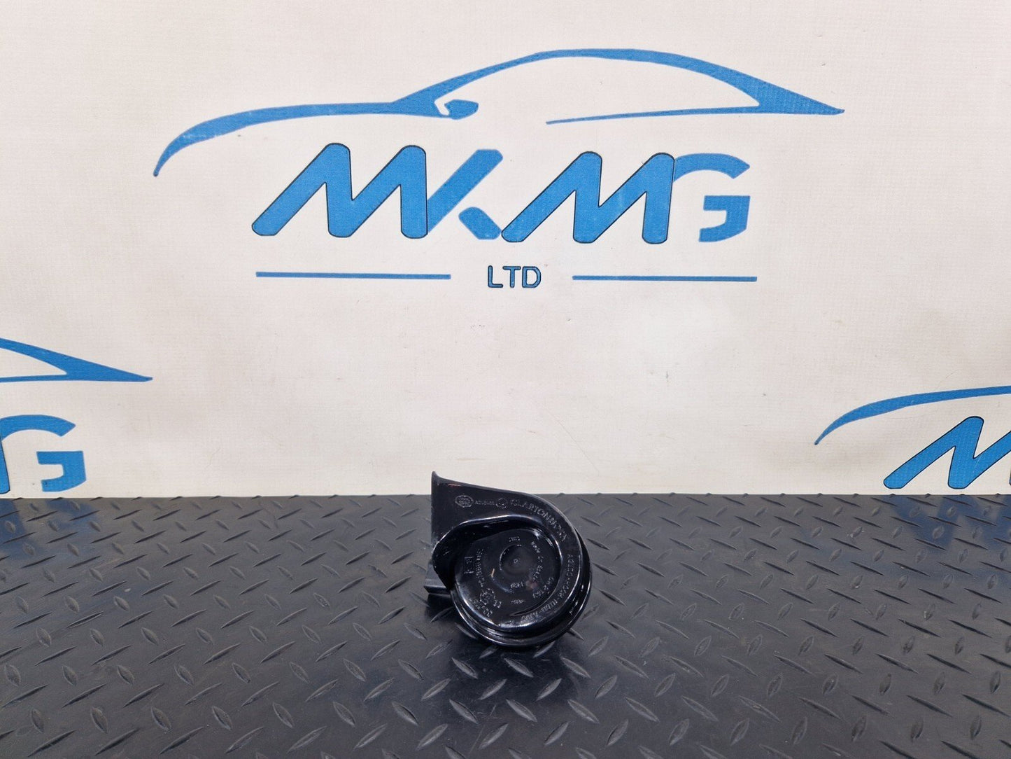 12-18 AUDI A6 C7 GENUINE HIGH TONE HORN 4G0951223