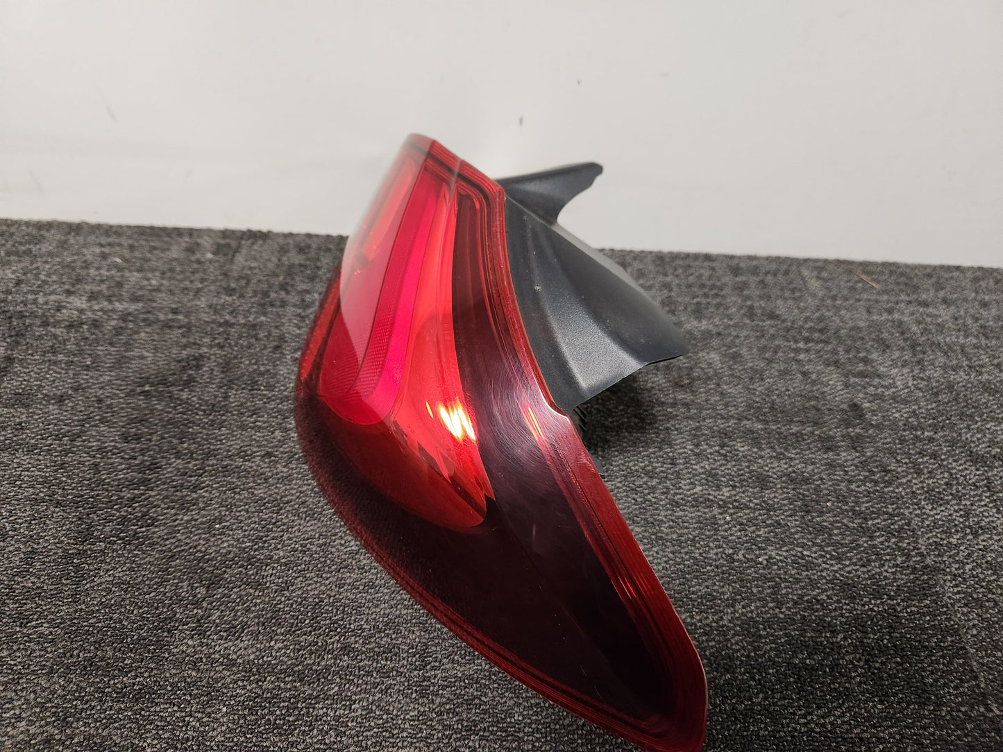 2016 Vauxhall Corsa MK4 (E) (4500) Genuine Rear Right O/S Tail Light 39012622