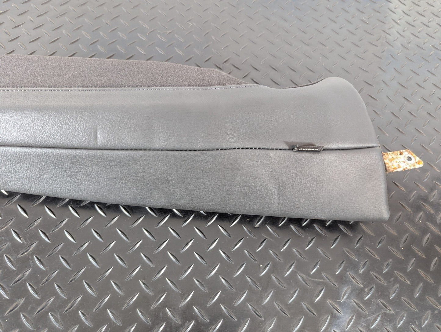 12-18 AUDI A6 C7 RIGHT O/S REAR SEAT SIDE COVER LEATHER & SAFETY BAG 4G0885704AQ