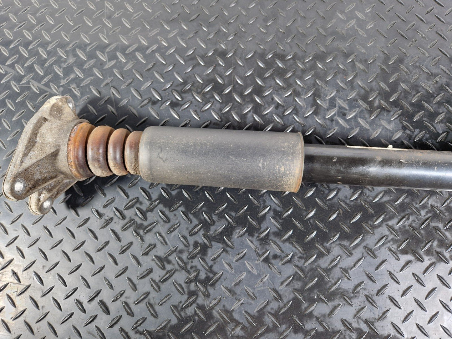 14-21 BMW 2 SERIES F45 F46 GENUINE REAR SHOCK ABSORBER FITS BOTH SIDES 6857465