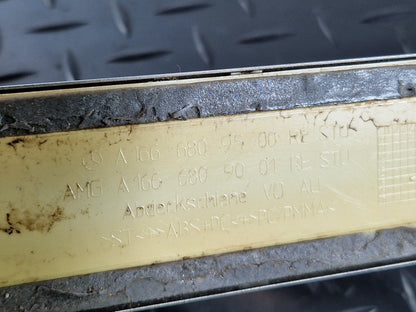 16-19 MERCEDES BENZ GLE W166 FRONT RIGHT DOOR SILL TRIM COVER A1666809500