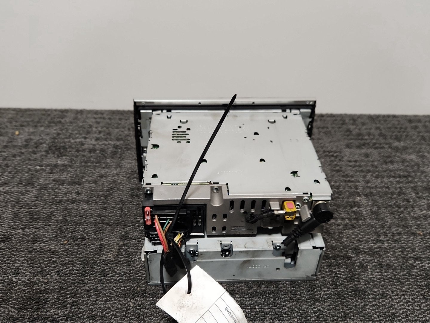Audi A4 B7 Genuine Radio Stereo CD Player Head Unit 8E0035195AB