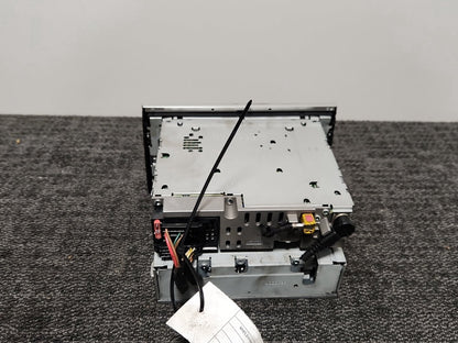Audi A4 B7 Genuine Radio Stereo CD Player Head Unit 8E0035195AB