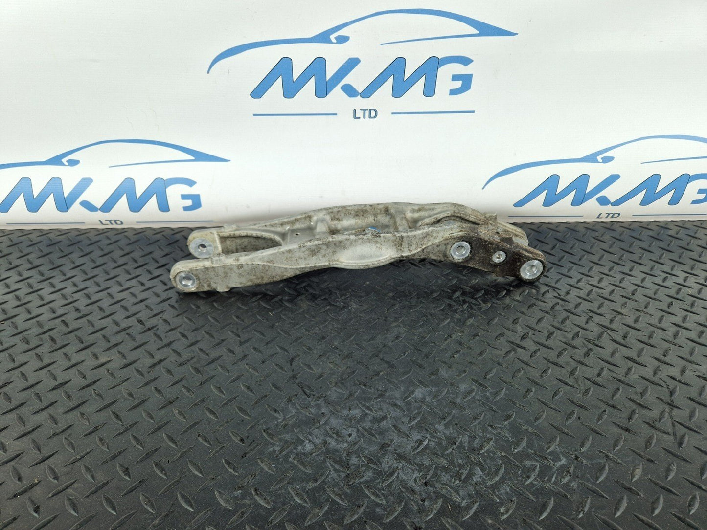 14-21 MERCEDES C CLASS W205 GENUINE REAR LEFT OR RIGHT CONTROL ARM A2053300