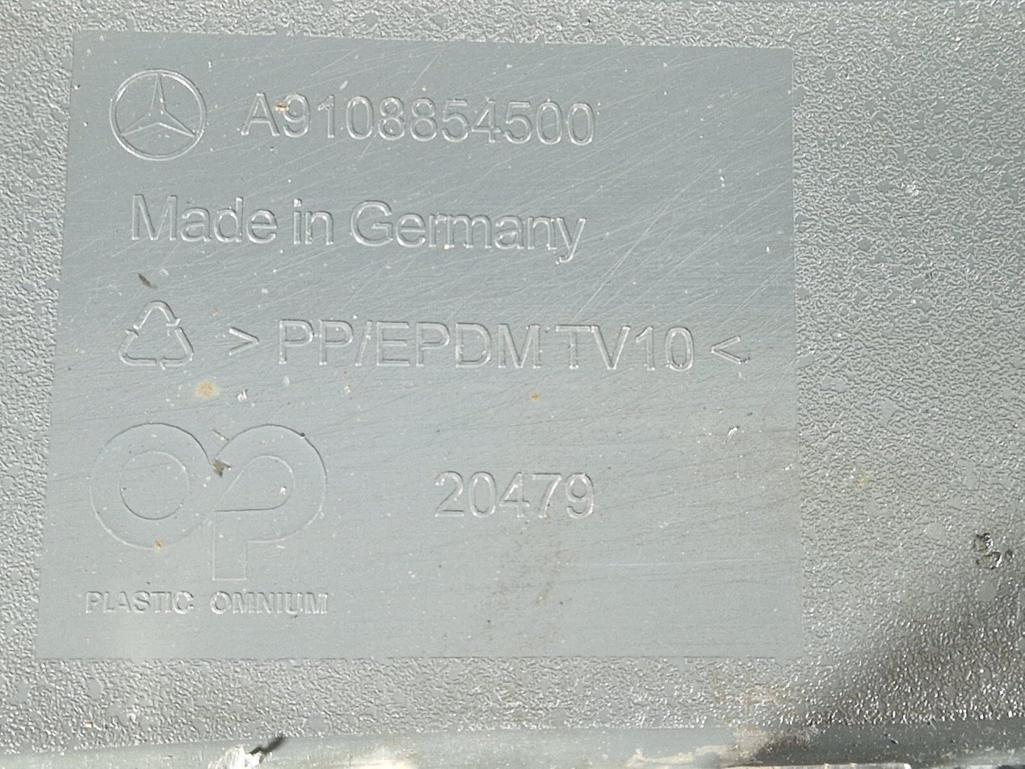 18-ON MERCEDES BENZ SPRINTER W907 W910 2.2 CDI REAR BUMPER A9108854500