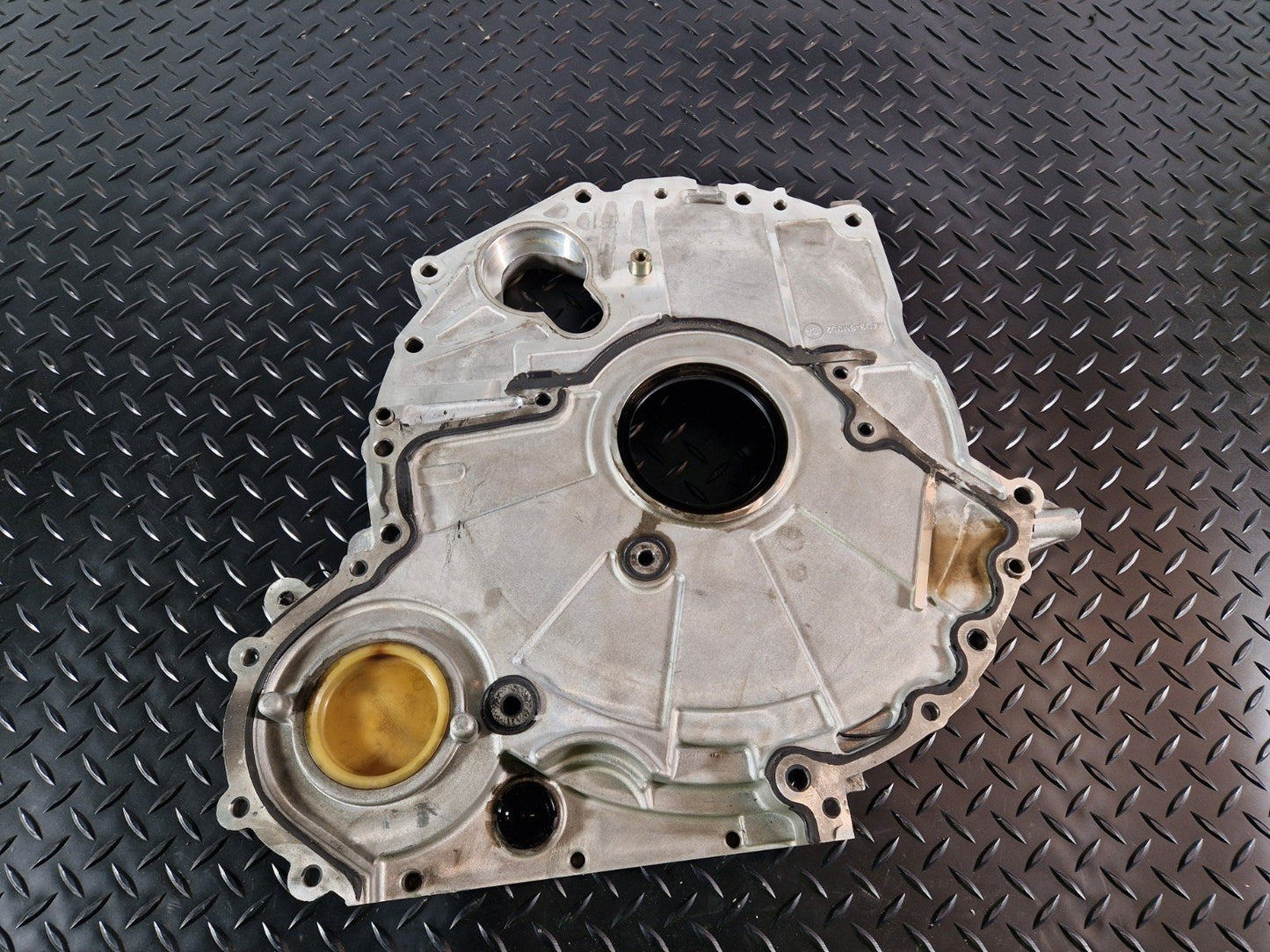 19-ON RANGE ROVER EVOQUE L551 2.0 DIESEL 204DTY TIMING CHAIN COVER M4D3-6K301-CA