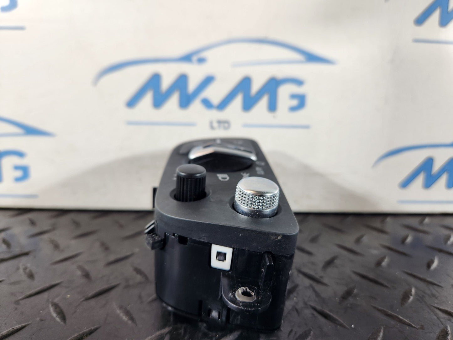16-20 AUDI Q7 4M MULTI-SWITCH FOR SIDE LIGHTS AND DRIVING LIGHTS 4M0941531P