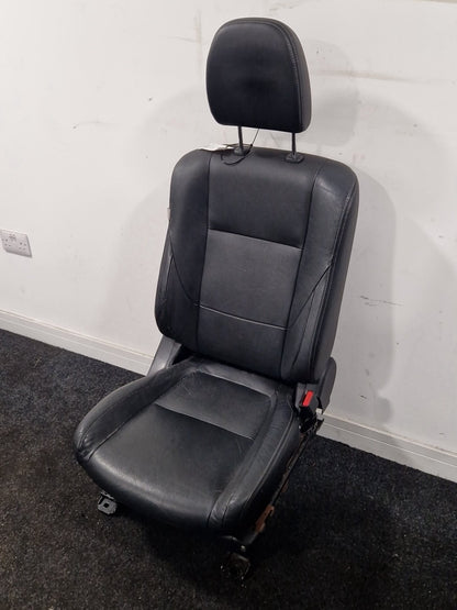 Mitsubishi Outlander PHEV MK3 (RE1) (GG2W) SUV Front Right O/S Driver Seat