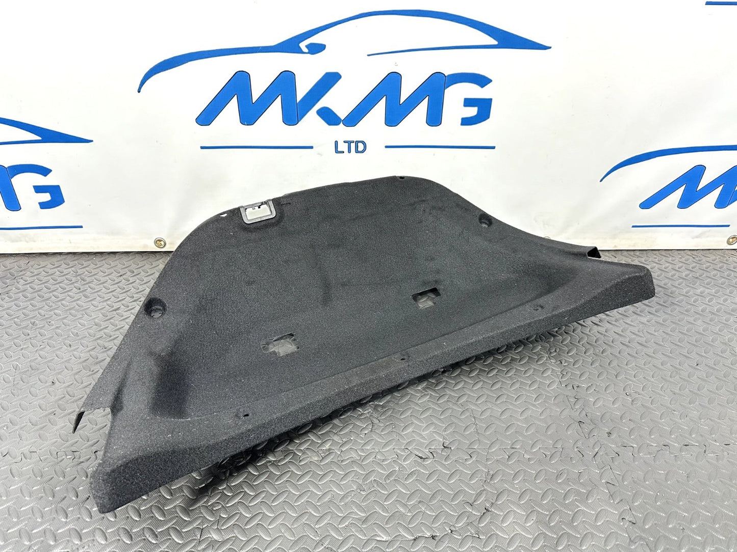 13-19 MERCEDES BENZ CLA C117 GENUINE BOOTLID COVER TRIM PANEL A1176900241