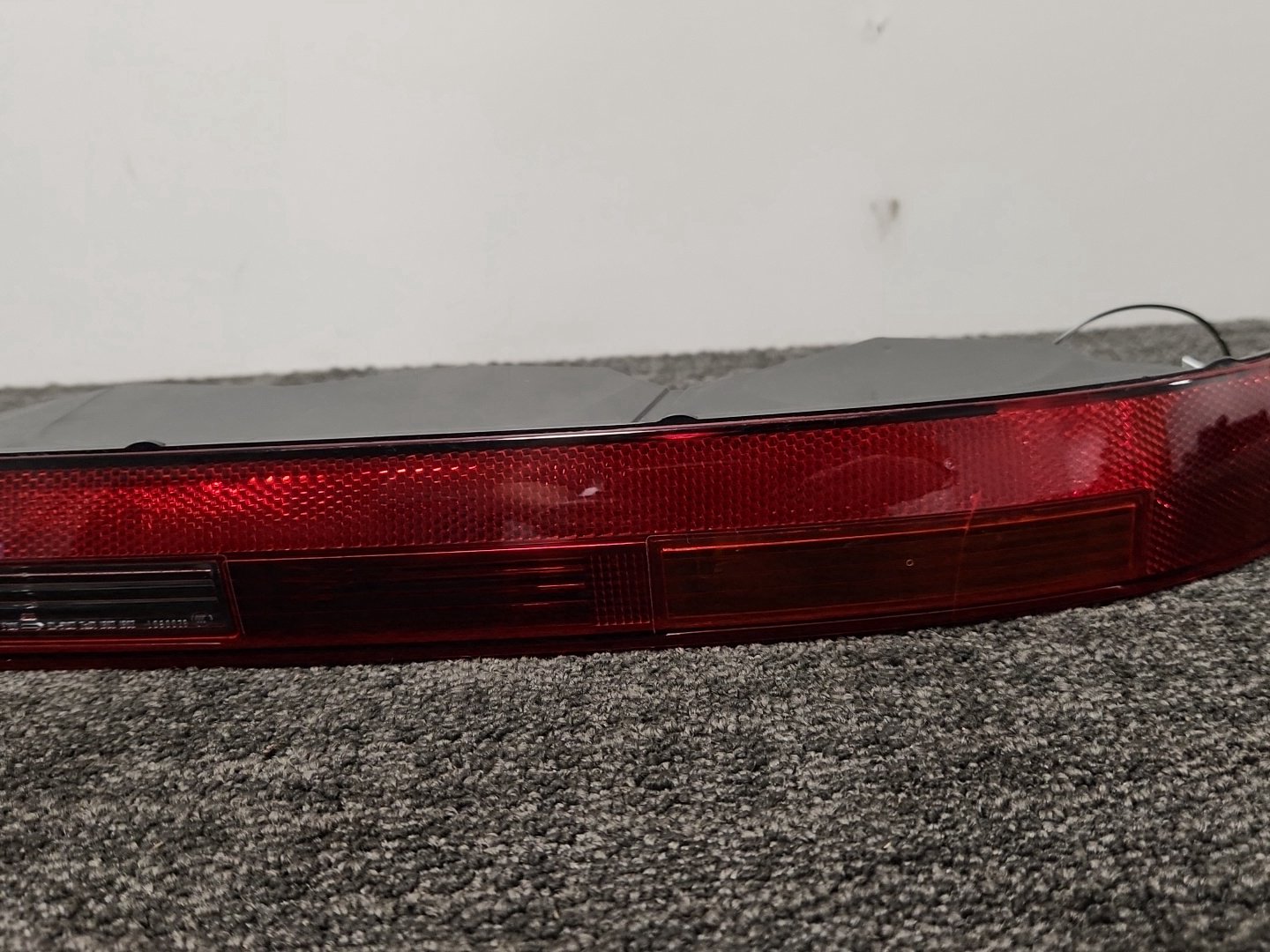 Audi Q7 4M Right O/S Rear Bumper Light Reflector Lamp Lens 4M0945096