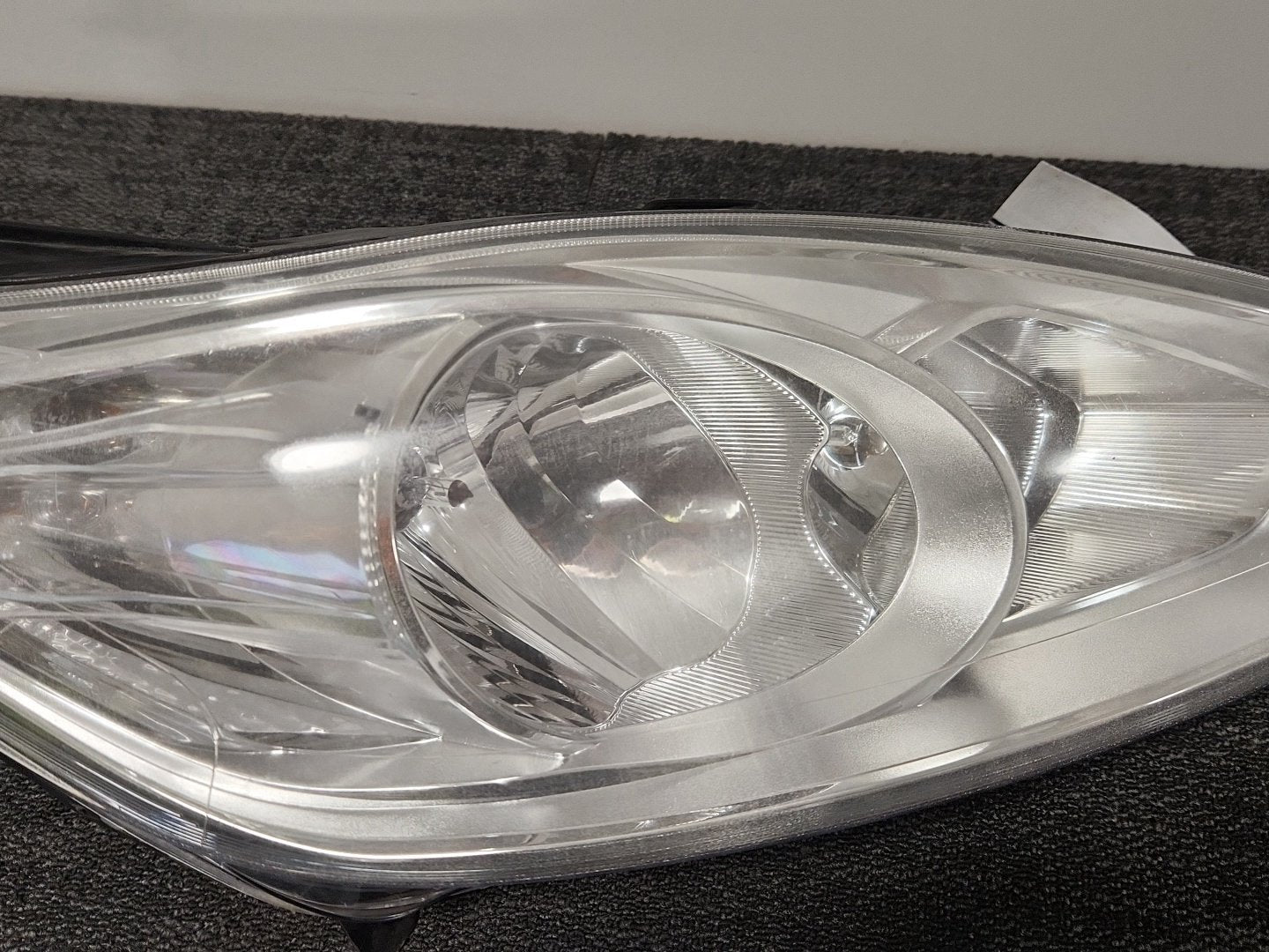 Ford Grand C-Max MK2 (C344) MPV Front Right O/S Driver Headlight AM5113W029BF