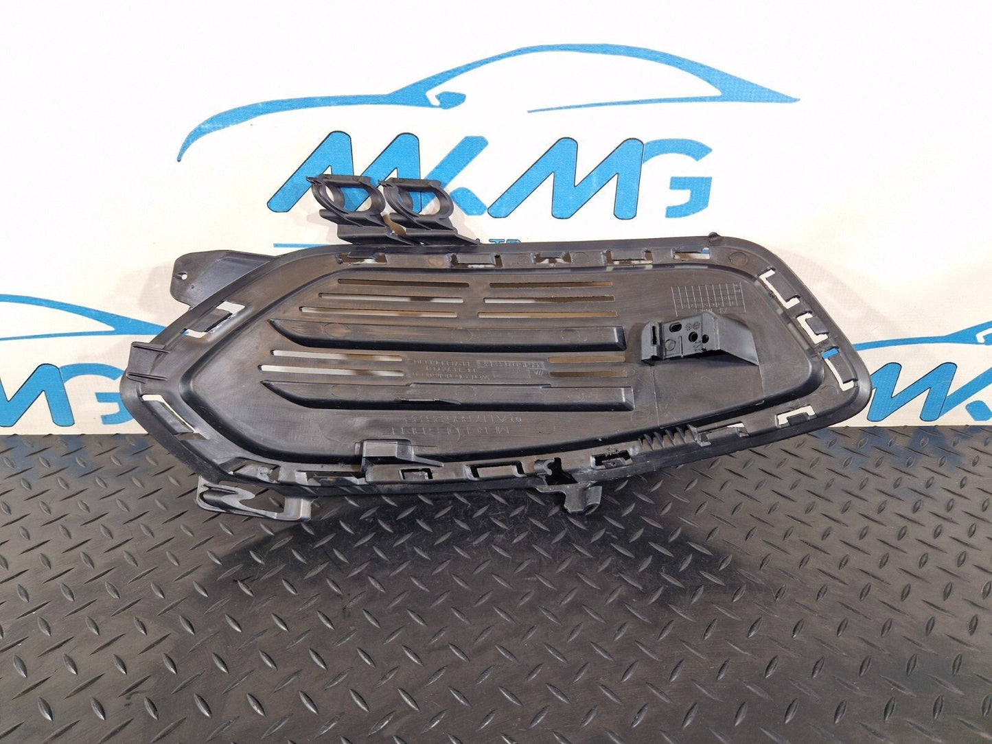 13-19 MERCEDES BENZ CLA C117 AMG RIGHT DRIVER SIDE FRONT BUMPER A1178852322