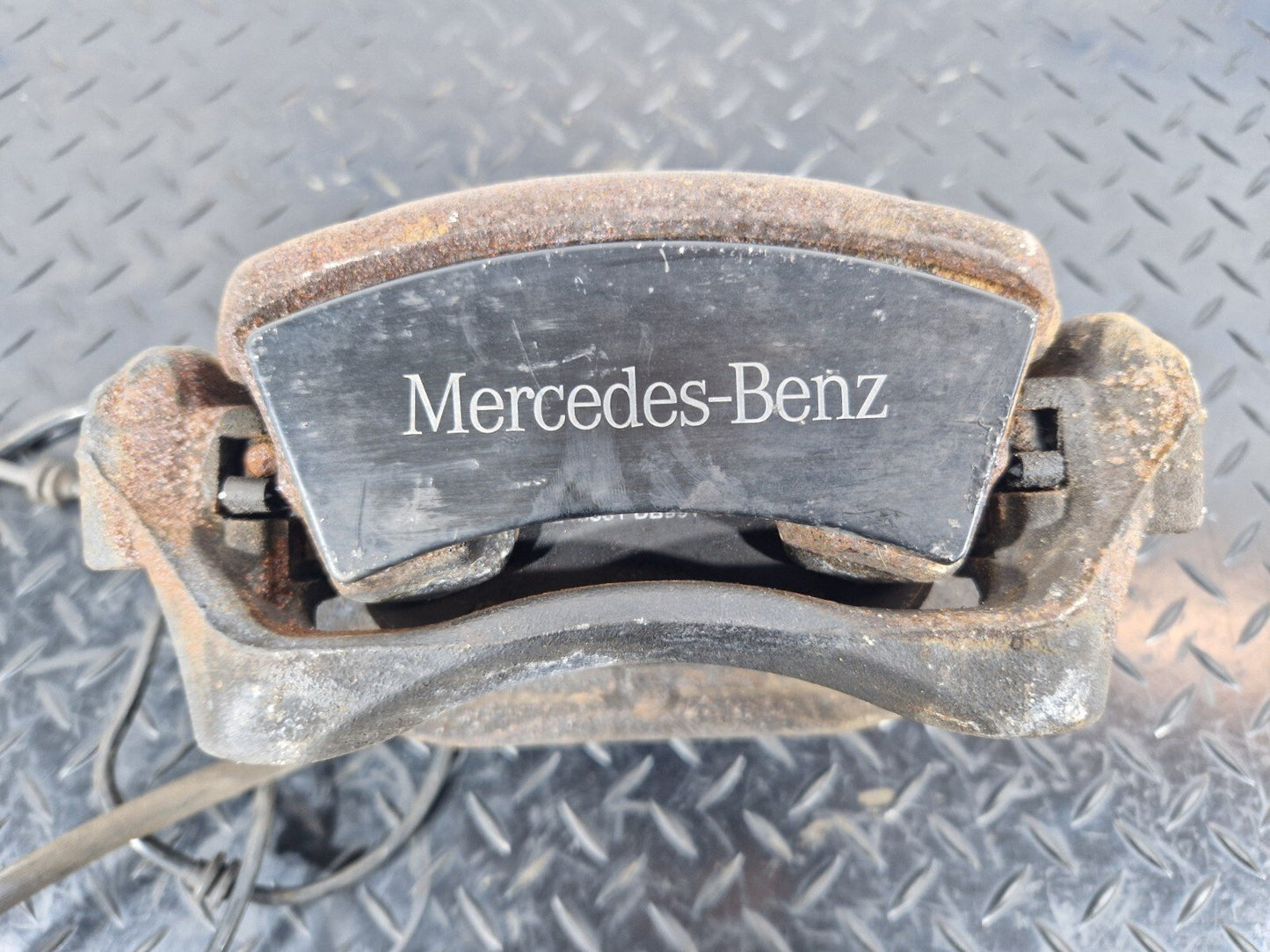 12-18 MERCEDES BENZ W176 LCI AMG LINE BRAKE CALIPER FRONT RIGHT DRIVER SIDE