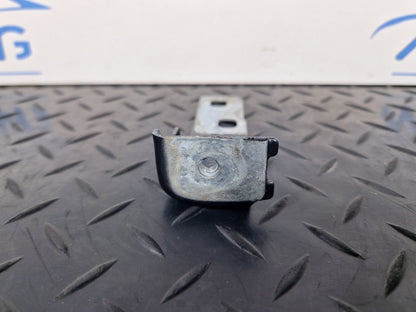 16-19 AUDI A4 B9 GENUINE FRONT RIGHT DRIVER SIDE WING BRACKET 8W0821434B